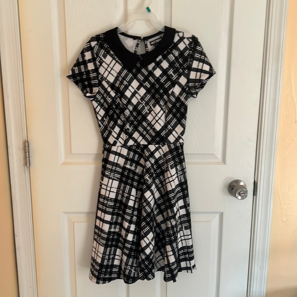 Peter Pan Collared Dress